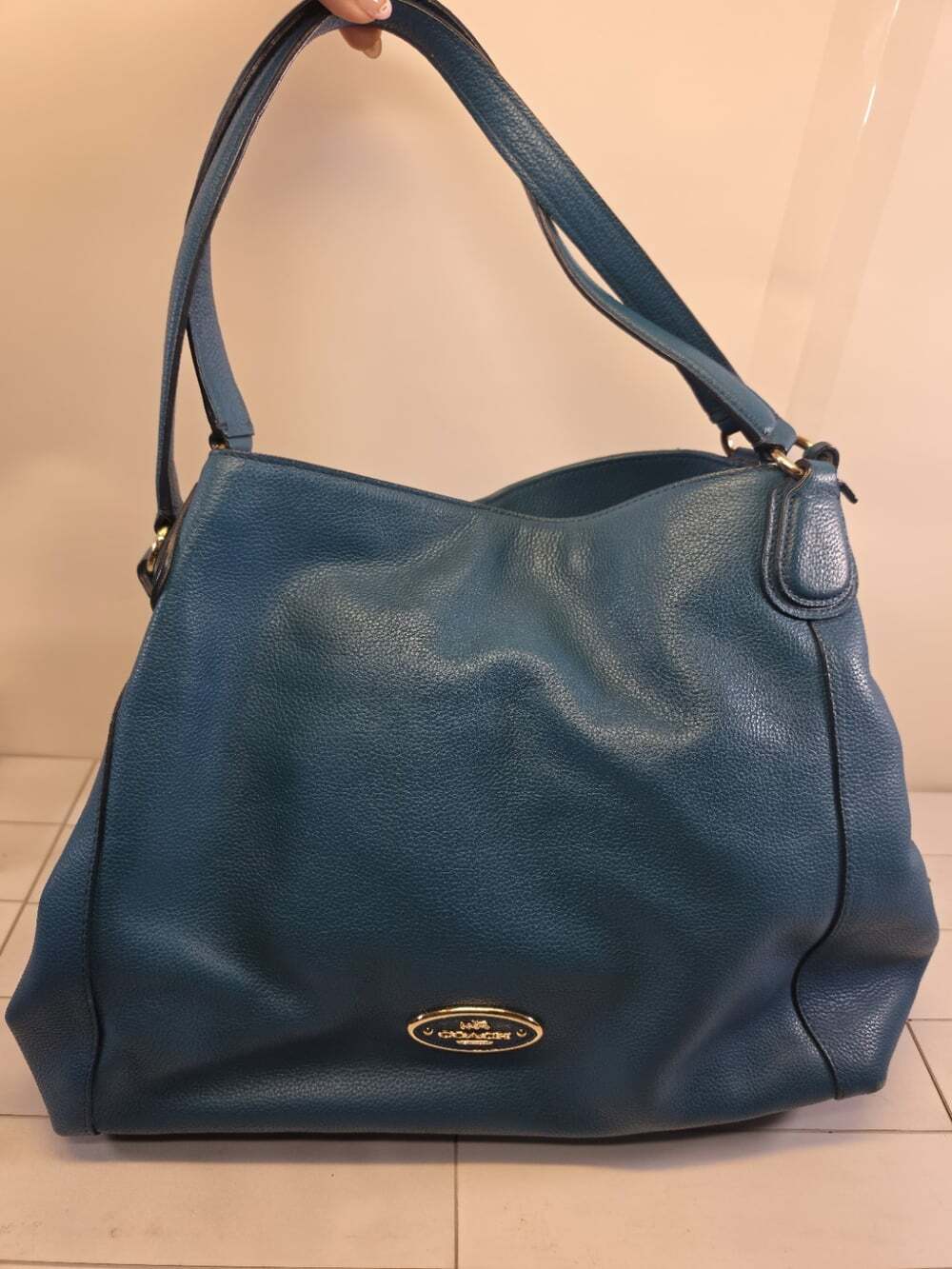 Coach Edie Pebbled Leather Shoulder Bag (Retail $529)